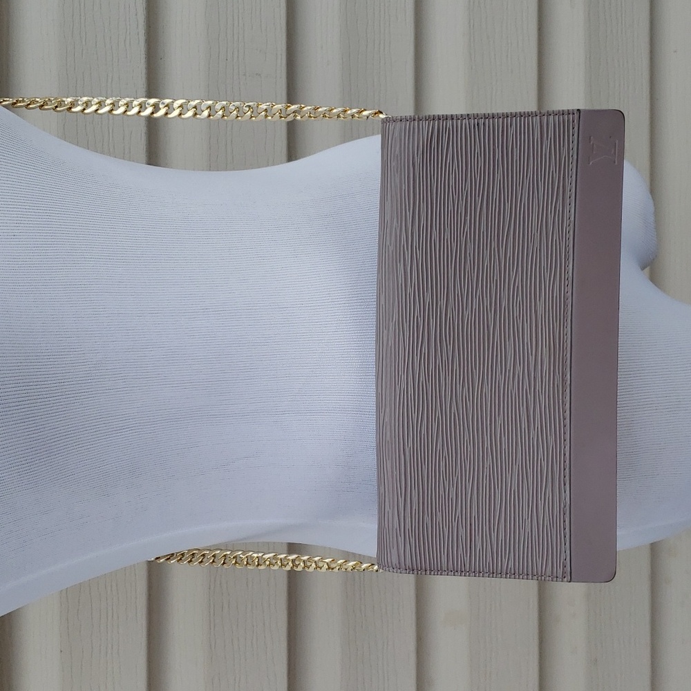 LOUIS VUITTON LILAC EPI LEATHER HONFLEUR CLUTCH SHOULDER BAG WOC